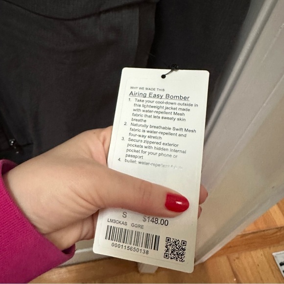 NWT Lululemon airing easy bomber jacket coat s small gray black - Picture 3 of 8